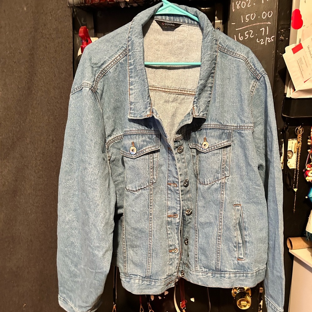 Light wash denim jacket 5x